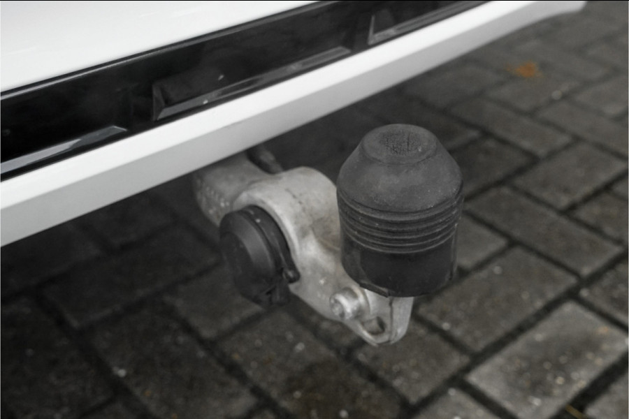 Volvo XC60 2.0 B4 Inscription R-Design Luchtvering ACC Trekhaak