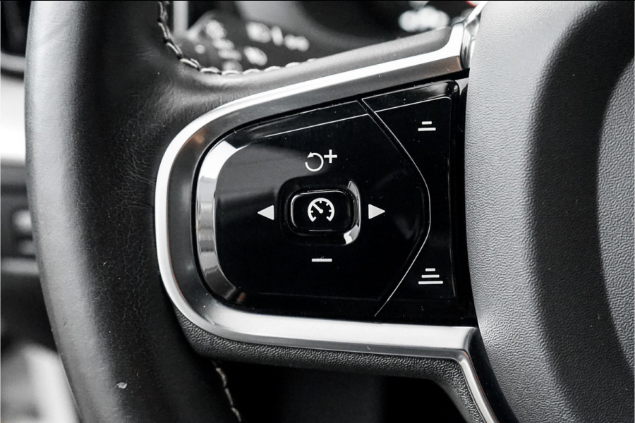 Volvo XC60 2.0 B4 Inscription R-Design Luchtvering ACC Trekhaak