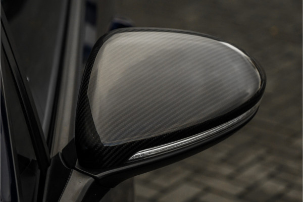 Volkswagen Golf 2.0 TSI 4Motion R Performance Akrapovic Pano Dynaudio Leder 19"