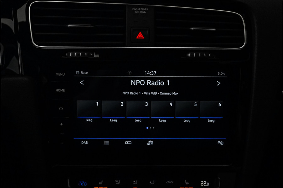 Volkswagen Golf 2.0 TSI 4Motion R Performance Akrapovic Pano Dynaudio Leder 19"