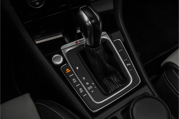 Volkswagen Golf 2.0 TSI 4Motion R Performance Akrapovic Pano Dynaudio Leder 19"