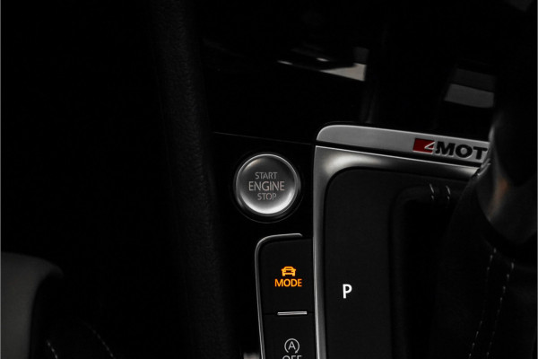 Volkswagen Golf 2.0 TSI 4Motion R Performance Akrapovic Pano Dynaudio Leder 19"