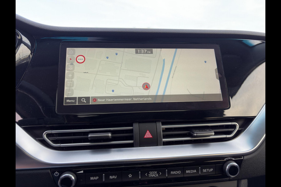 Kia e-Niro ExecutiveLine 64 kWh Automaat | Stoelverkoeling & Verwarming | Camera | Cruise | Leder | Sensoren |