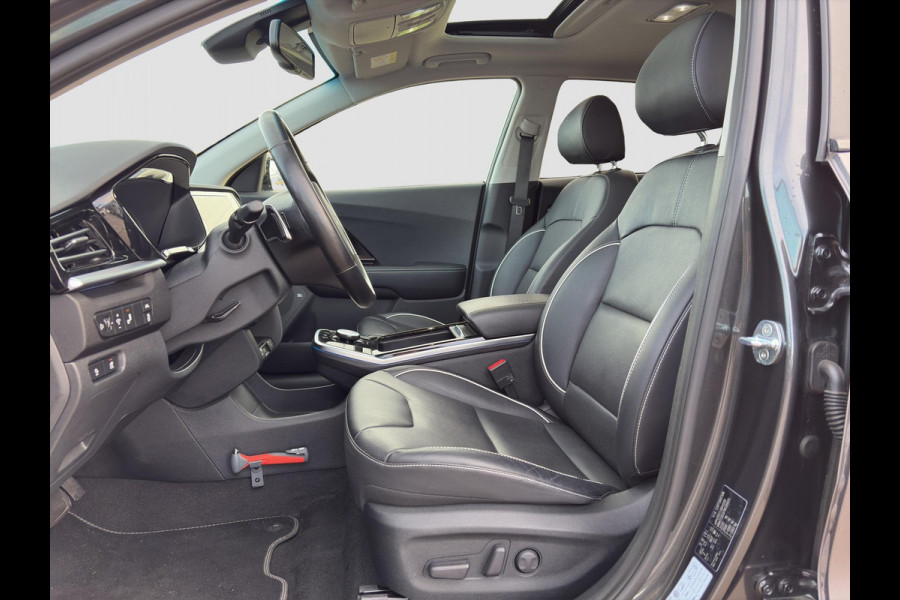 Kia e-Niro ExecutiveLine 64 kWh Automaat | Stoelverkoeling & Verwarming | Camera | Cruise | Leder | Sensoren |