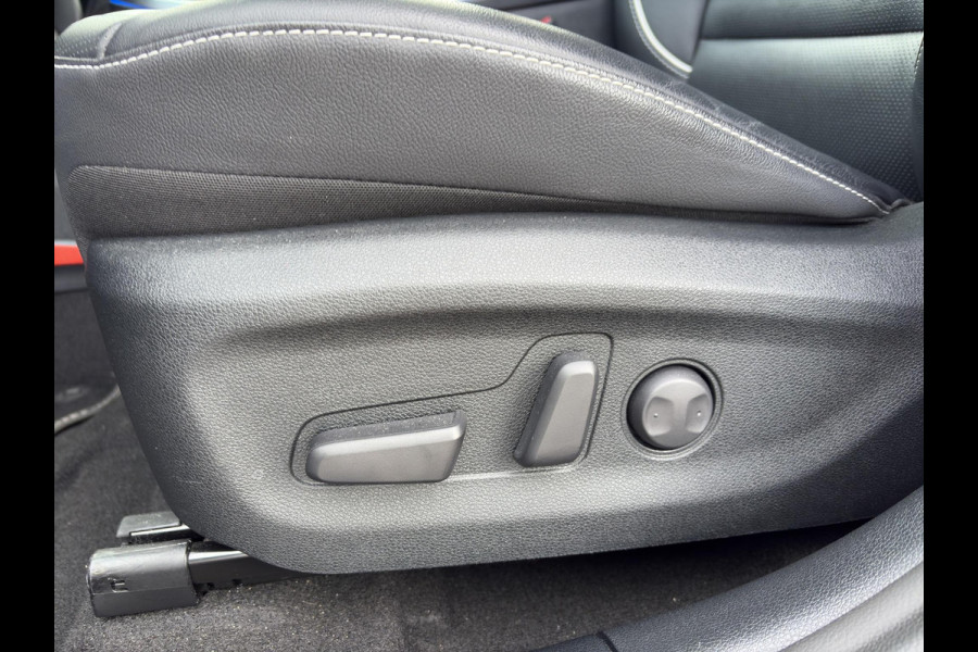 Kia e-Niro ExecutiveLine 64 kWh Automaat | Stoelverkoeling & Verwarming | Camera | Cruise | Leder | Sensoren |