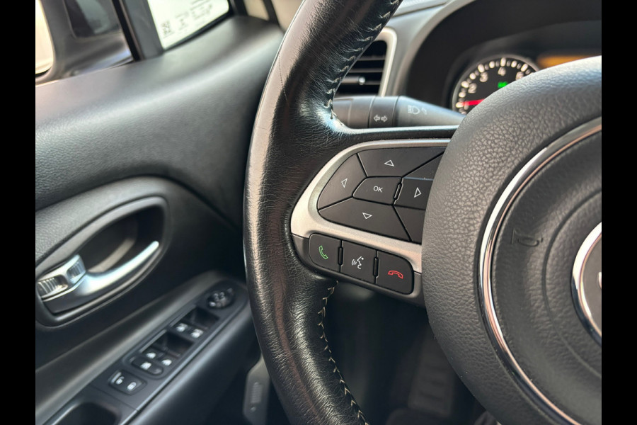 Jeep Renegade 1.4 MultiAir Limited Camera / Navigatie