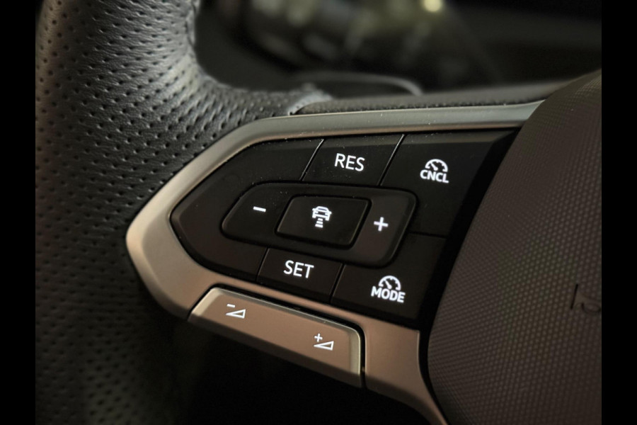 Volkswagen Tiguan 1.5 eHybrid R-Line Edition | pano | stoel-verkoeling/verwarming | Keyless | 3x s-Line | 360 camera | Massage