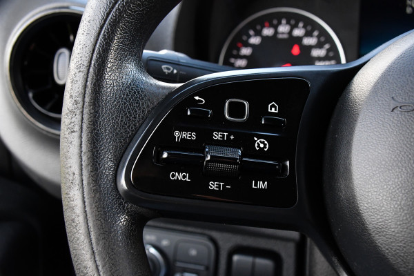 Mercedes-Benz Sprinter 319 1.9 CDI L2H2 RWD AMG Edition Camera, Cruise, Carplay, 190pk, Automaat, Multimedia, LED, Stoelverwarming, Standkachel, Uniek!