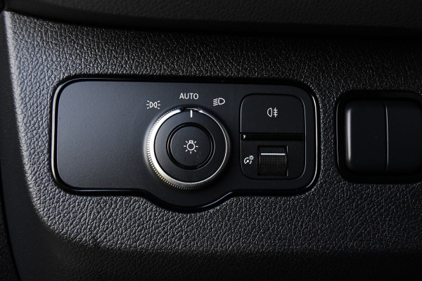 Mercedes-Benz Sprinter 319 1.9 CDI L2H2 RWD AMG Edition Camera, Cruise, Carplay, 190pk, Automaat, Multimedia, LED, Stoelverwarming, Standkachel, Uniek!