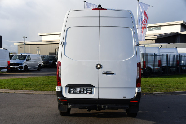 Mercedes-Benz Sprinter 319 1.9 CDI L2H2 RWD AMG Edition Camera, Cruise, Carplay, 190pk, Automaat, Multimedia, LED, Stoelverwarming, Standkachel, Uniek!