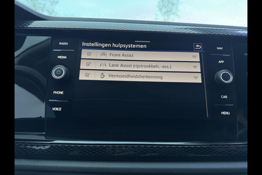 Volkswagen Taigo 1.0 TSI Life DSG CarPlay Camera Trekhaak LaneAssistCruise Garantie LED