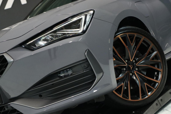 CUPRA Leon Sportstourer 1.4 e-Hybrid VZ Copper / PANODAK / KEYLESS / VOLLEDIG UITGEVOERD!