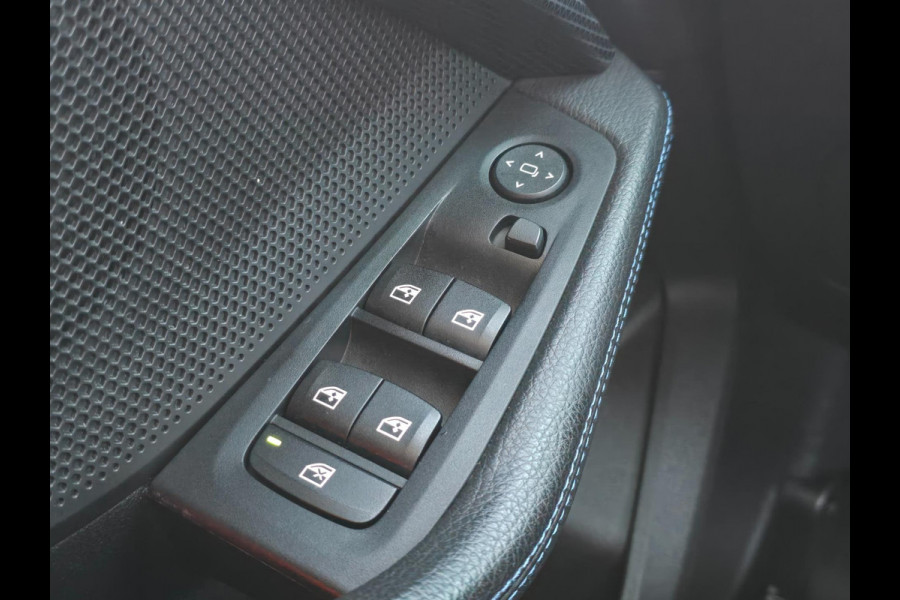 BMW 1-serie 118i M Line / AUT / NAP / Navi / Camera / M Interieur / Cruise Control / Open Panoramadak / Led / Pdc / 19 Inch