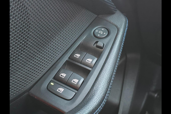 BMW 1-serie 118i M Line / AUT / NAP / Navi / Camera / M Interieur / Cruise Control / Open Panoramadak / Led / Pdc / 19 Inch