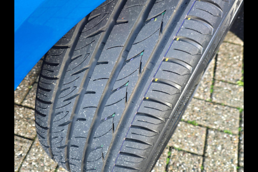 BMW 1-serie 118i M Line / AUT / NAP / Navi / Camera / M Interieur / Cruise Control / Open Panoramadak / Led / Pdc / 19 Inch