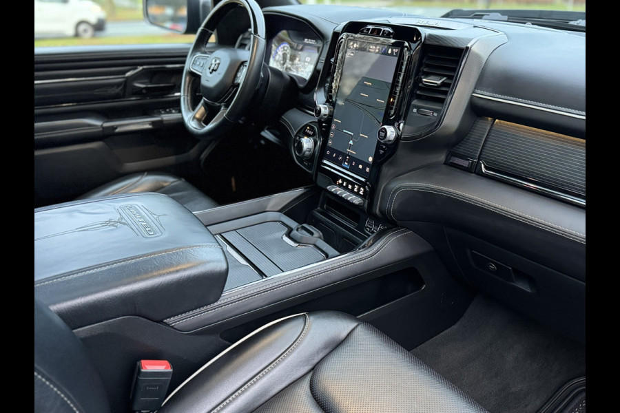 RAM 1500 Pick Up 5.7L HEMI V8 LIMITED NIGHT NL-AUTO