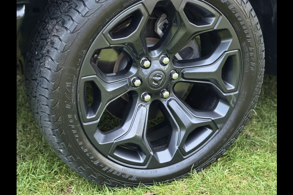 RAM 1500 Pick Up 5.7L HEMI V8 LIMITED NIGHT NL-AUTO