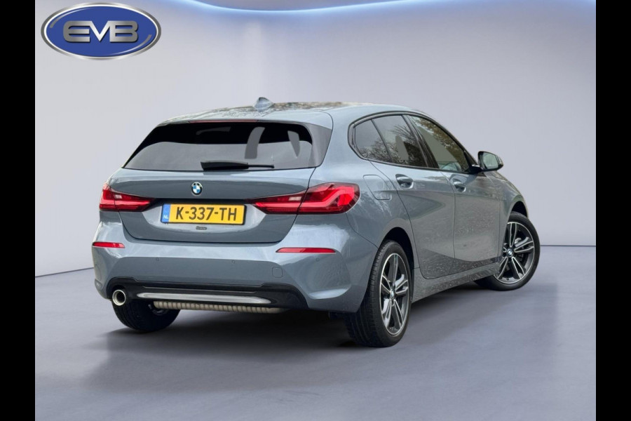 BMW 1-serie 118i High Executive Edition Sport line, digidash, stoelverwarming, 1 e eigenaar, NL auto met nationale auto pas ,