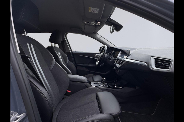 BMW 1-serie 118i High Executive Edition Sport line, digidash, stoelverwarming, 1 e eigenaar, NL auto met nationale auto pas ,