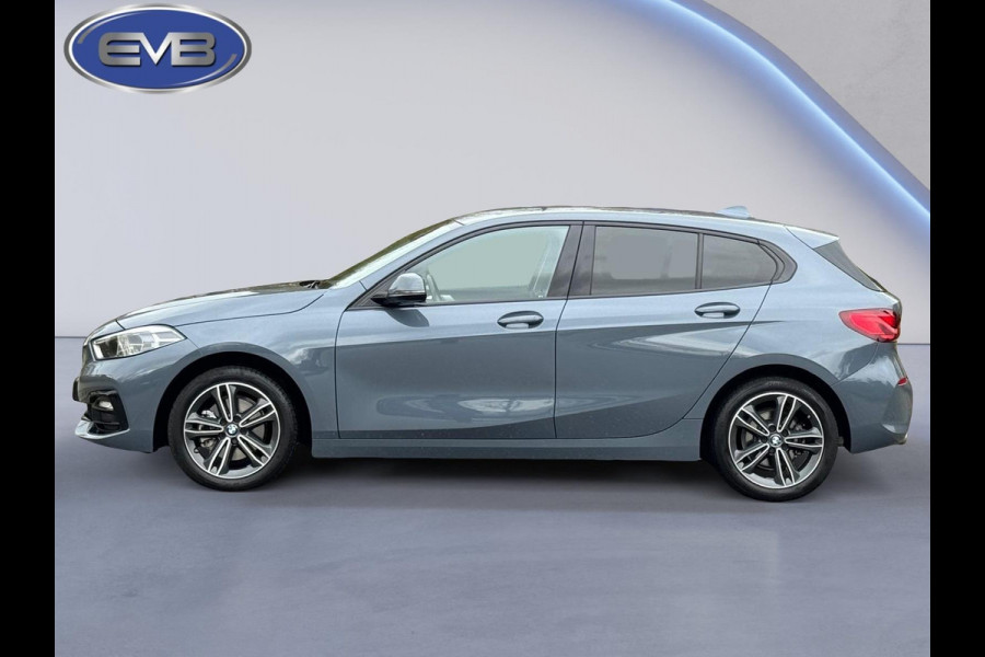 BMW 1-serie 118i High Executive Edition Sport line, digidash, stoelverwarming, 1 e eigenaar, NL auto met nationale auto pas ,
