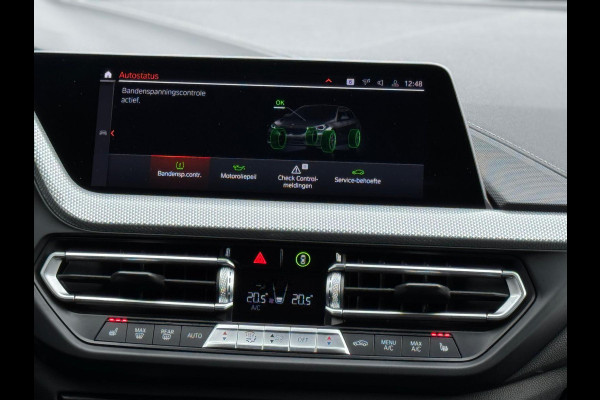 BMW 1-serie 118i High Executive Edition Sport line, digidash, stoelverwarming, 1 e eigenaar, NL auto met nationale auto pas ,