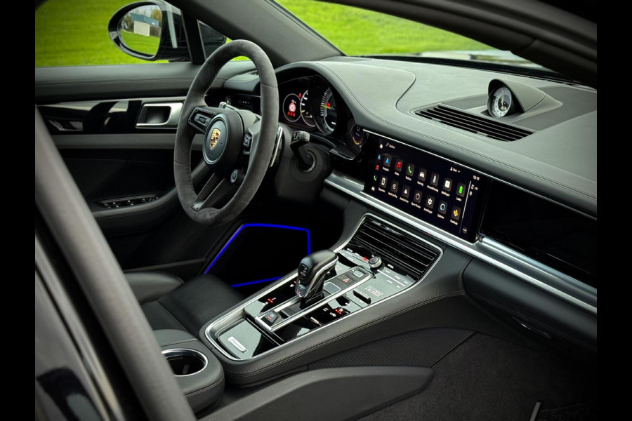 Porsche Panamera Sport Turismo 2.9 4 E-Hybrid Platinum Edition Sport Design|Chrono|Softclose|BOSE sound|Keyless|Alcantara