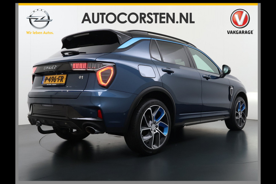 Lynk & Co 01 PHEV AUT-7 261pk Org NL Trekhaak Pano-Schuifdak Lmv 20" 360°Camera Apple Carplay Android Auto Adap.Cruise Navi Pdc Ecc Keyless L Elek.Memory.Stoel File assistent Dodehoek detector Elektrisch bedienbare achterklep Rijstrooksensor Wifi Verkeersbord detectie 425Nm koppel 3,7kw laadvermogen
