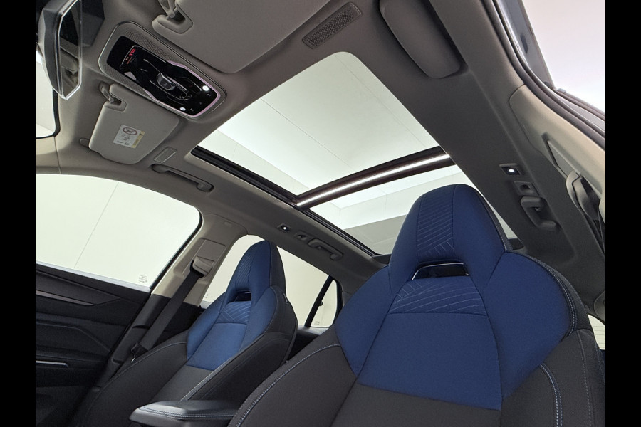 Lynk & Co 01 PHEV AUT-7 261pk Org NL Trekhaak Pano-Schuifdak Lmv 20" 360°Camera Apple Carplay Android Auto Adap.Cruise Navi Pdc Ecc Keyless L Elek.Memory.Stoel File assistent Dodehoek detector Elektrisch bedienbare achterklep Rijstrooksensor Wifi Verkeersbord detectie 425Nm koppel 3,7kw laadvermogen