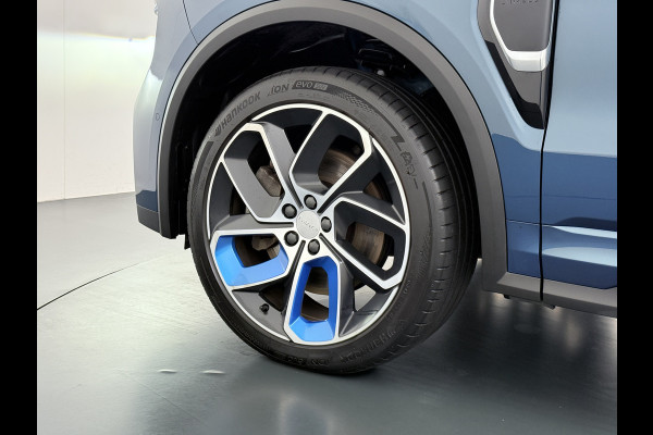 Lynk & Co 01 PHEV AUT-7 261pk Org NL Trekhaak Pano-Schuifdak Lmv 20" 360°Camera Apple Carplay Android Auto Adap.Cruise Navi Pdc Ecc Keyless L Elek.Memory.Stoel File assistent Dodehoek detector Elektrisch bedienbare achterklep Rijstrooksensor Wifi Verkeersbord detectie 425Nm koppel 3,7kw laadvermogen