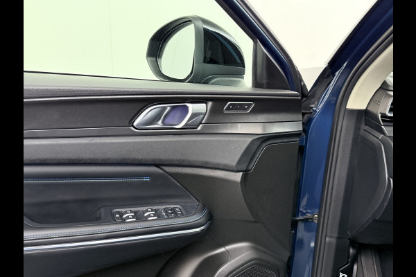 Lynk & Co 01 PHEV AUT-7 261pk Org NL Trekhaak Pano-Schuifdak Lmv 20" 360°Camera Apple Carplay Android Auto Adap.Cruise Navi Pdc Ecc Keyless L Elek.Memory.Stoel File assistent Dodehoek detector Elektrisch bedienbare achterklep Rijstrooksensor Wifi Verkeersbord detectie 425Nm koppel 3,7kw laadvermogen