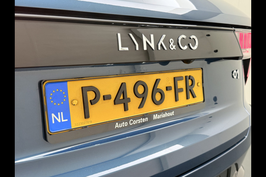 Lynk & Co 01 PHEV AUT-7 261pk Org NL Trekhaak Pano-Schuifdak Lmv 20" 360°Camera Apple Carplay Android Auto Adap.Cruise Navi Pdc Ecc Keyless L Elek.Memory.Stoel File assistent Dodehoek detector Elektrisch bedienbare achterklep Rijstrooksensor Wifi Verkeersbord detectie 425Nm koppel 3,7kw laadvermogen