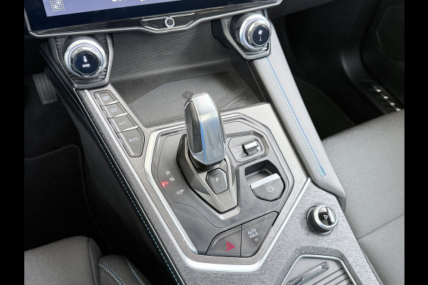 Lynk & Co 01 PHEV AUT-7 261pk Org NL Trekhaak Pano-Schuifdak Lmv 20" 360°Camera Apple Carplay Android Auto Adap.Cruise Navi Pdc Ecc Keyless L Elek.Memory.Stoel File assistent Dodehoek detector Elektrisch bedienbare achterklep Rijstrooksensor Wifi Verkeersbord detectie 425Nm koppel 3,7kw laadvermogen