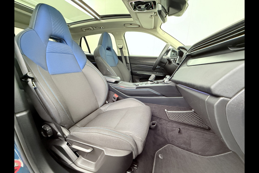 Lynk & Co 01 PHEV AUT-7 261pk Org NL Trekhaak Pano-Schuifdak Lmv 20" 360°Camera Apple Carplay Android Auto Adap.Cruise Navi Pdc Ecc Keyless L Elek.Memory.Stoel File assistent Dodehoek detector Elektrisch bedienbare achterklep Rijstrooksensor Wifi Verkeersbord detectie 425Nm koppel 3,7kw laadvermogen