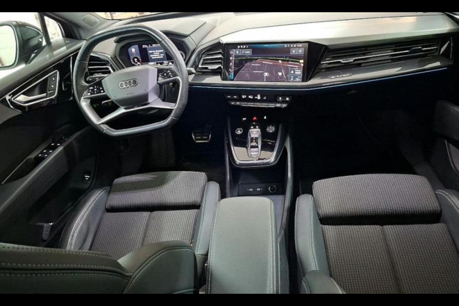 Audi Q4 e-tron 40 S 300 pk edition 77 kWh, 1 e eigenaar, 2 X S line, 21 inch, elect.bed. trekhaak, NL auto met nationale auto pas