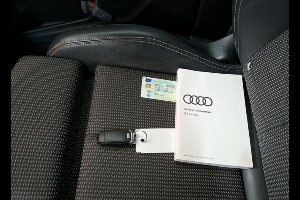 Audi Q4 e-tron 40 S 300 pk edition 77 kWh, 1 e eigenaar, 2 X S line, 21 inch, elect.bed. trekhaak, NL auto met nationale auto pas