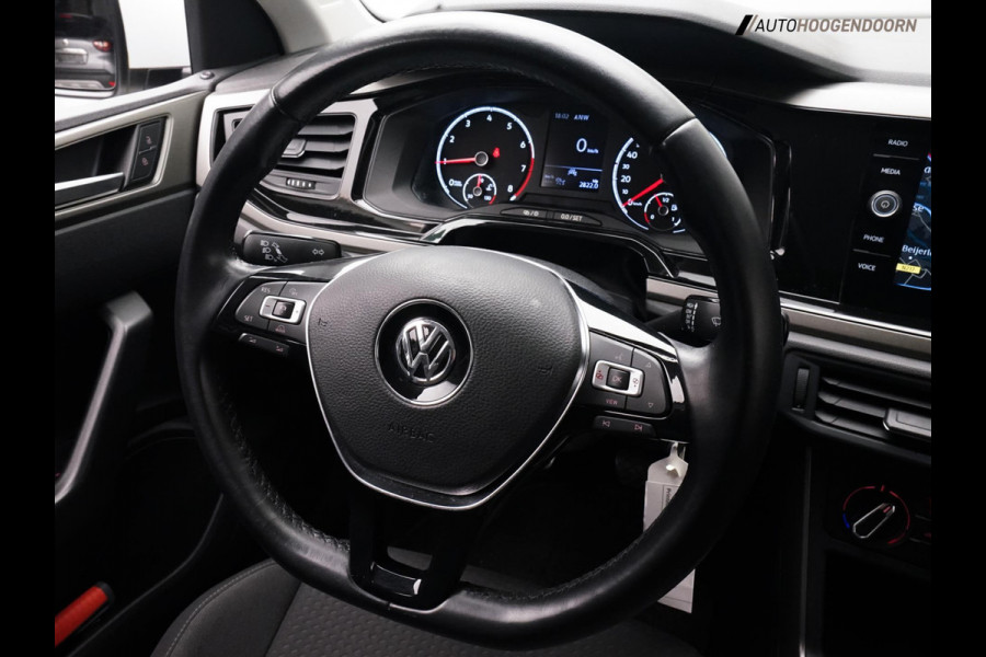Volkswagen Polo 1.0 TSI Comfortline deluxe (APPLE CARPLAY,LED,ADAPTIVE CRUISE,COMFORT-STOELEN,PDC,LM-VELGEN,NIEUWE APK)