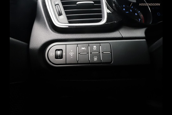 Kia Ceed Sportswagon 1.4 T-GDi DynamicPlusLine deluxe (APPLE CARPLAY,LED,STUUR-STOELVERWARMING,CAMERA,TREKHAAK,ADAPTIVE CRUISE)
