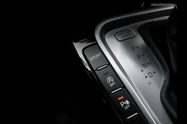 Kia Ceed Sportswagon 1.4 T-GDi DynamicPlusLine deluxe (APPLE CARPLAY,LED,STUUR-STOELVERWARMING,CAMERA,TREKHAAK,ADAPTIVE CRUISE)