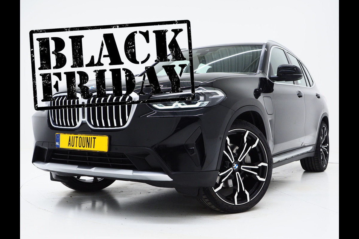 BMW X3 xDrive30e LCI 292PK | Leder | Sportstoelen | Zwarte Hemel | Camera | DAB | Carplay