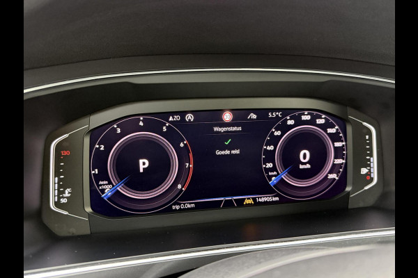 Volkswagen Tiguan Allspace 1.5 TSI R-line 7-persoons Automaat | Panoramadak | DCC Mode Selection | Stoelverwarming | LED verlichting | Spiegels elektrisch