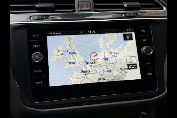 Volkswagen Tiguan Allspace 1.5 TSI R-line 7-persoons Automaat | Panoramadak | DCC Mode Selection | Stoelverwarming | LED verlichting | Spiegels elektrisch