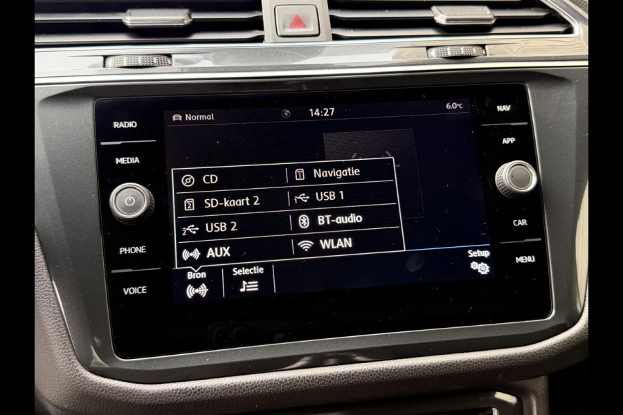 Volkswagen Tiguan Allspace 1.5 TSI R-line 7-persoons Automaat | Panoramadak | DCC Mode Selection | Stoelverwarming | LED verlichting | Spiegels elektrisch