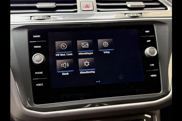 Volkswagen Tiguan Allspace 1.5 TSI R-line 7-persoons Automaat | Panoramadak | DCC Mode Selection | Stoelverwarming | LED verlichting | Spiegels elektrisch