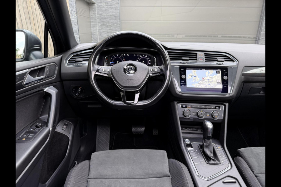 Volkswagen Tiguan Allspace 1.5 TSI R-line 7-persoons Automaat | Panoramadak | DCC Mode Selection | Stoelverwarming | LED verlichting | Spiegels elektrisch
