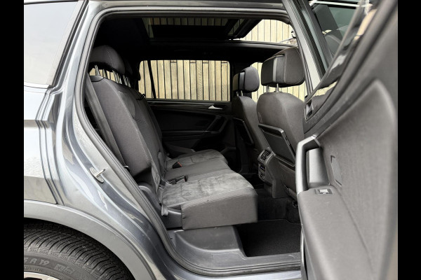 Volkswagen Tiguan Allspace 1.5 TSI R-line 7-persoons Automaat | Panoramadak | DCC Mode Selection | Stoelverwarming | LED verlichting | Spiegels elektrisch