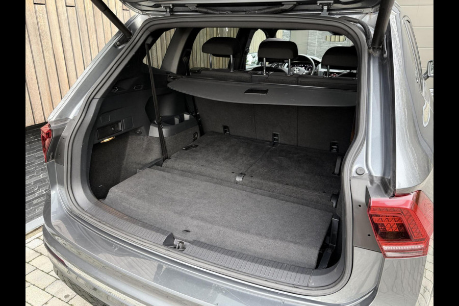 Volkswagen Tiguan Allspace 1.5 TSI R-line 7-persoons Automaat | Panoramadak | DCC Mode Selection | Stoelverwarming | LED verlichting | Spiegels elektrisch
