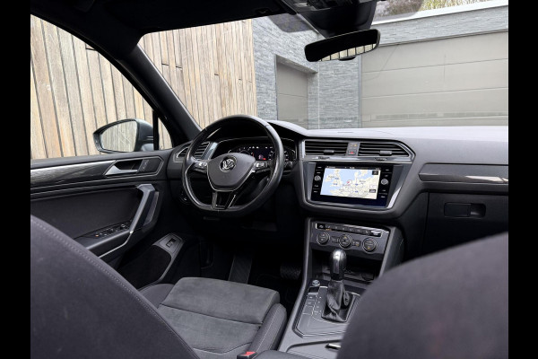 Volkswagen Tiguan Allspace 1.5 TSI R-line 7-persoons Automaat | Panoramadak | DCC Mode Selection | Stoelverwarming | LED verlichting | Spiegels elektrisch