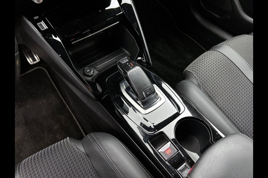 Peugeot 208 1.2 PureTech GT Aut. Airco|ECC Navi Carplay Cruise Control PDC VA Camera 17" LM Velgen