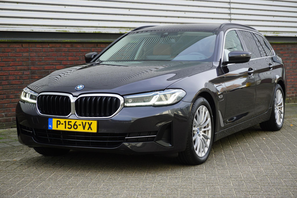 BMW 5 Serie Touring 530e xDrive Business Edition Plus/Laser Led/Leer/ Origineel Nederlands