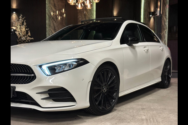Mercedes-Benz A-Klasse 200|AMG|PANO|SFEER|BOMVOL!